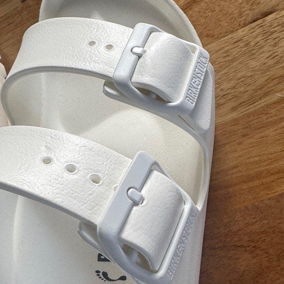 Birkenstock Classic White Slides - Picture 9 of 9